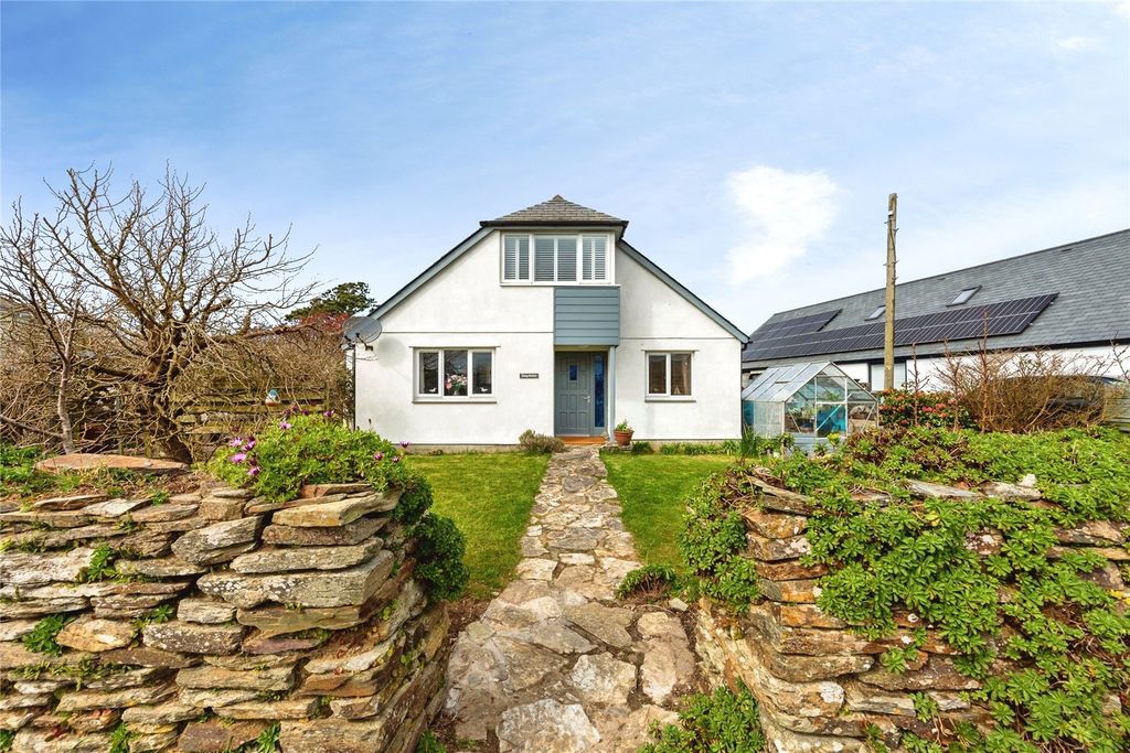 3 bed detached house for saleBossiney Road, Tintagel, Cornwall PL34