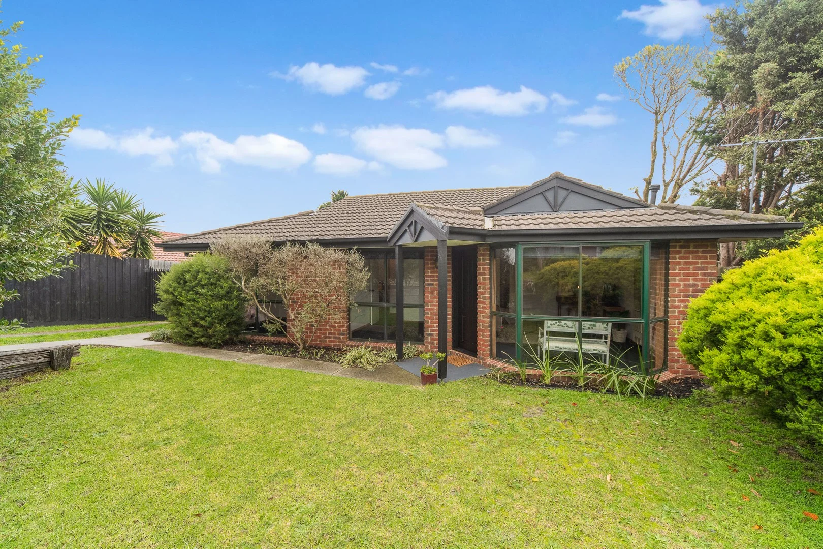 17 Pinewood Drive, Carrum Downs VIC 3201