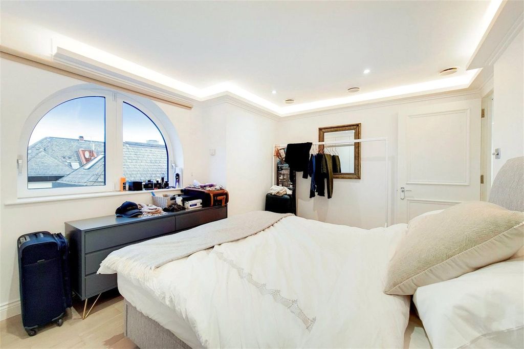 Additional image 13 of 2 bed flat for saleWilliam Morris Way, London SW6