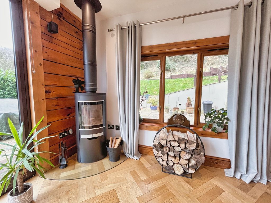 Additional image 11 of 4 bed detached house for saleThistledome, 25 Oakmead Road, Llanharan, Pontyclun CF72