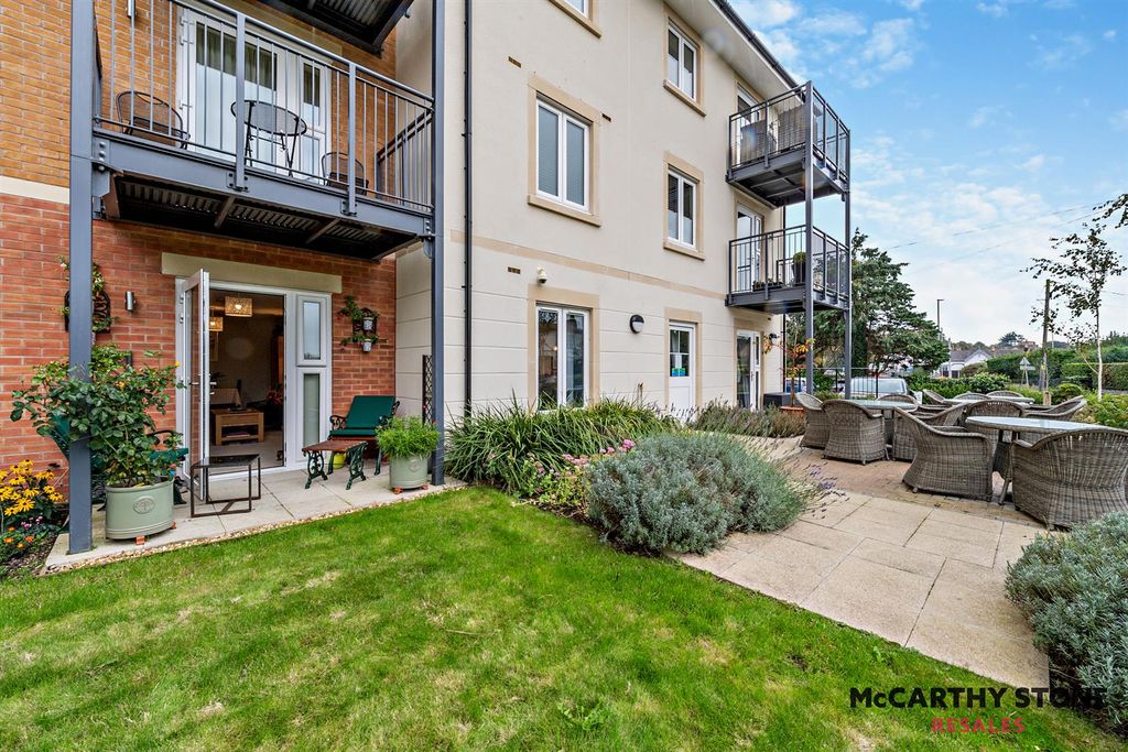 Additional image 11 of 2 bed flat for saleGordon Court, Flood Lane, Bridport DT6