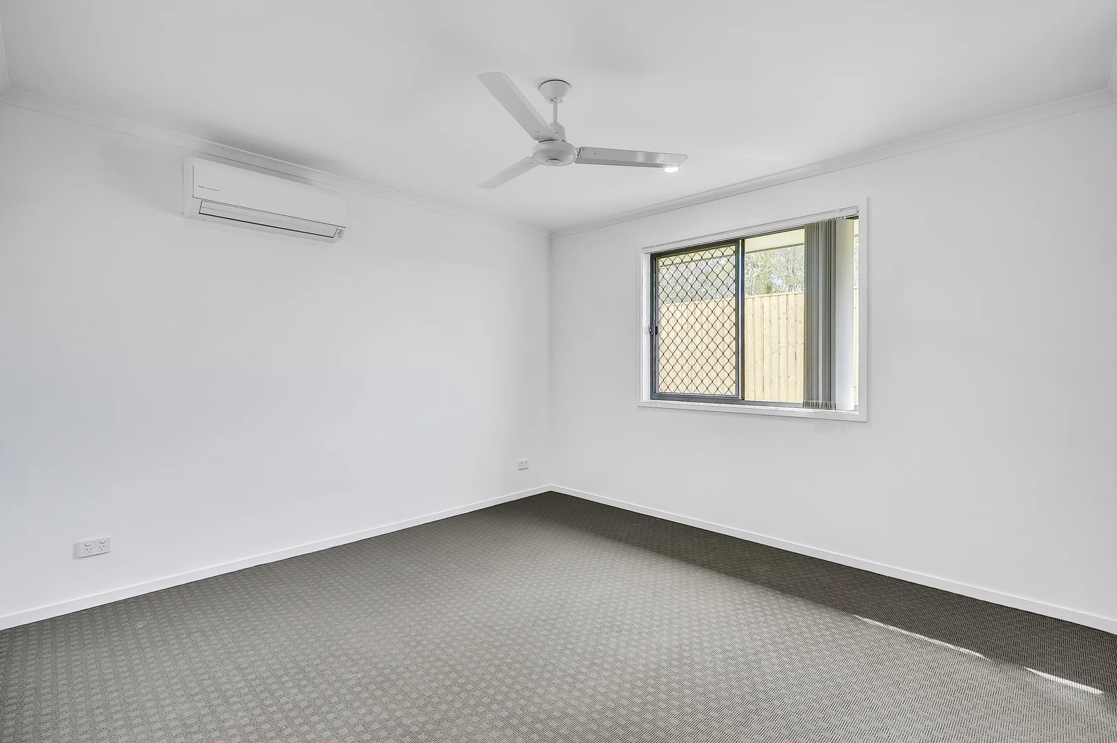 Additional image 7 of 54 Almandin Street, Logan Reserve QLD 4133