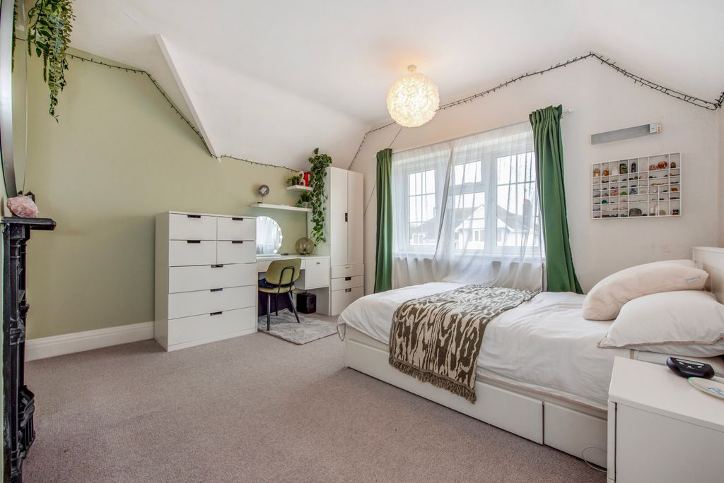 Additional image 20 of 5 bed detached house for saleFirst Avenue, Felpham PO22
