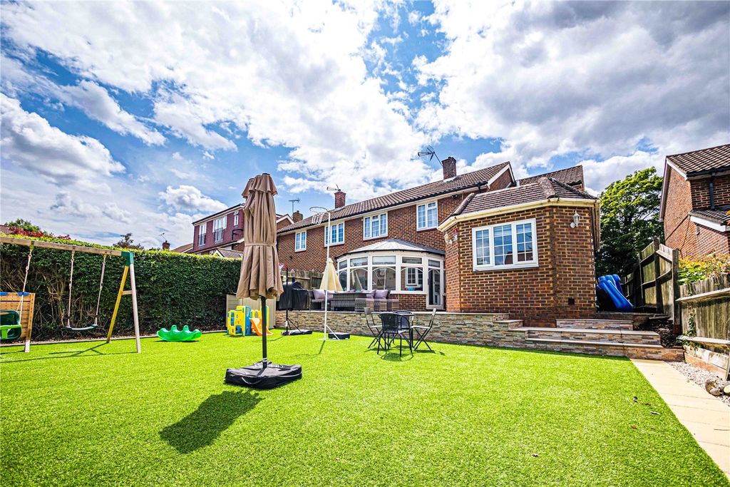 Additional image 22 of 4 bed semi-detached house for saleTheobald Street, Borehamwood, Hertfordshire WD6