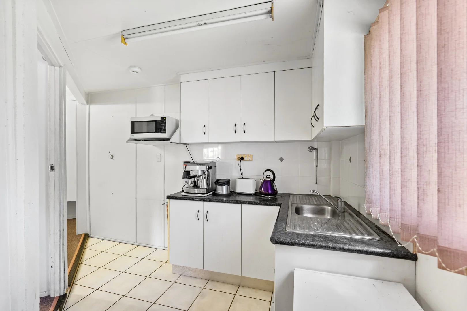 Additional image 15 of 36 Davey Street, Glenella QLD 4740