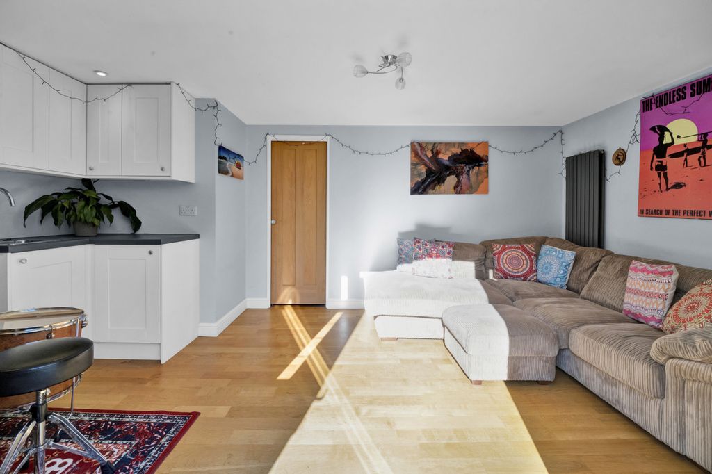 Additional image 11 of 5 bed detached house for saleThe Close, Bourne End SL8