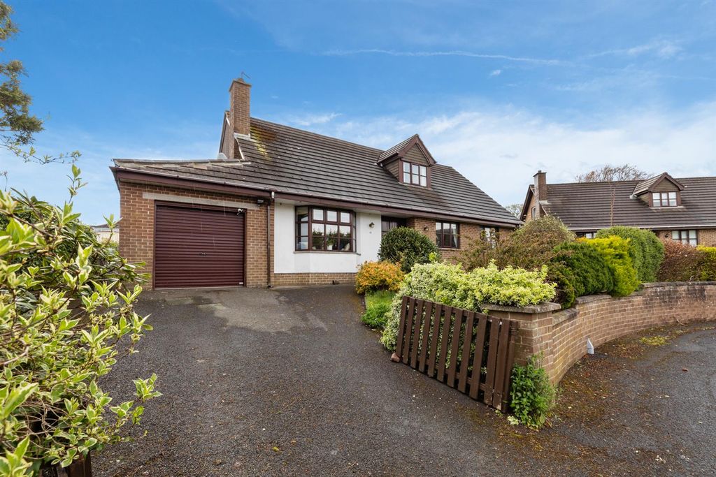 4 bed detached house for sale16 Rowallane Dale, Saintfield BT24