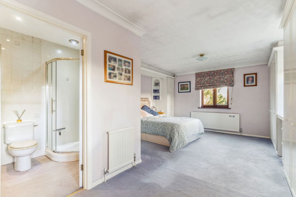 Additional image 10 of 7 bed detached house for saleBeech Drive, Borehamwood WD6
