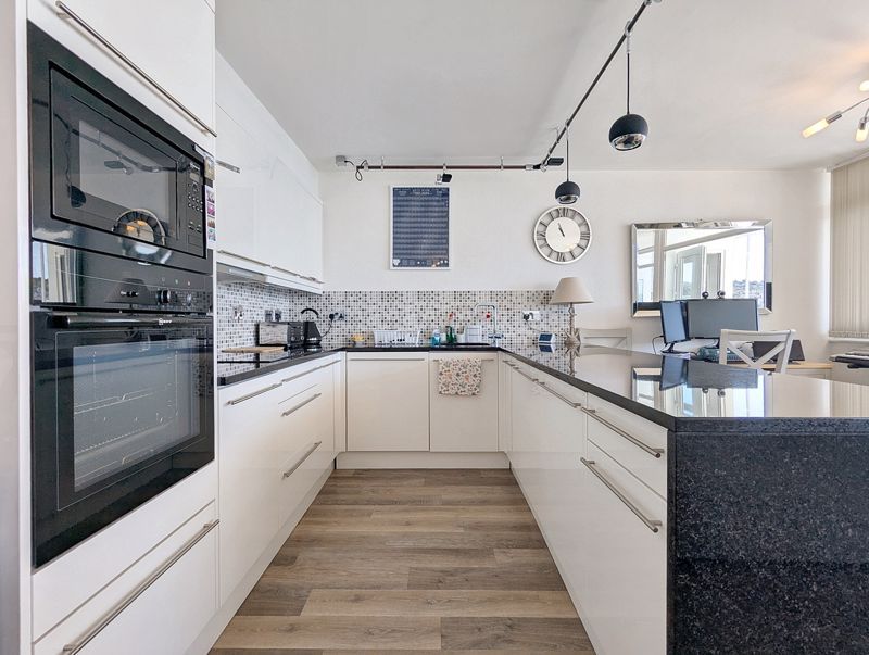 Additional image 5 of 2 bed flat for saleBlackball Lane, Brixham TQ5