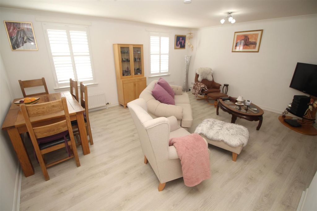Additional image 2 of 1 bed flat for saleHarbour Square, Inverkip PA16