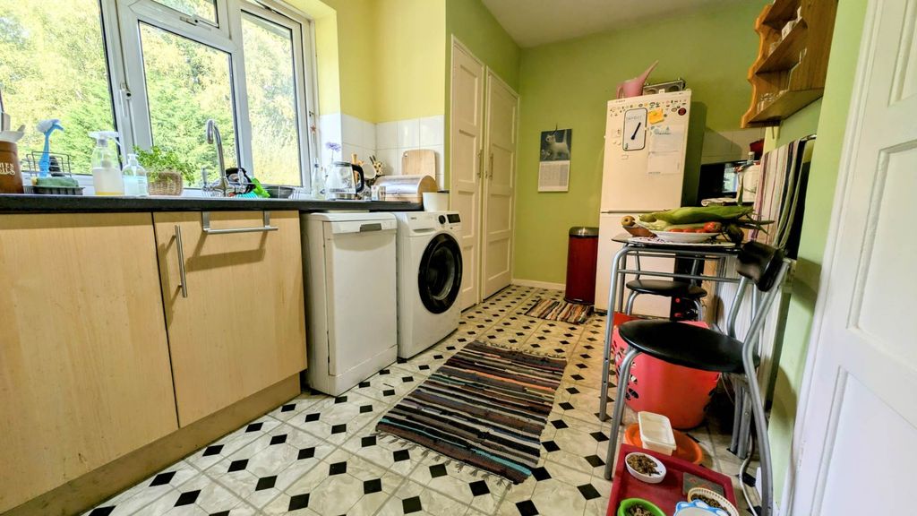Additional image 5 of 2 bed maisonette for saleSavile Crescent, Bordon, Hampshire GU35