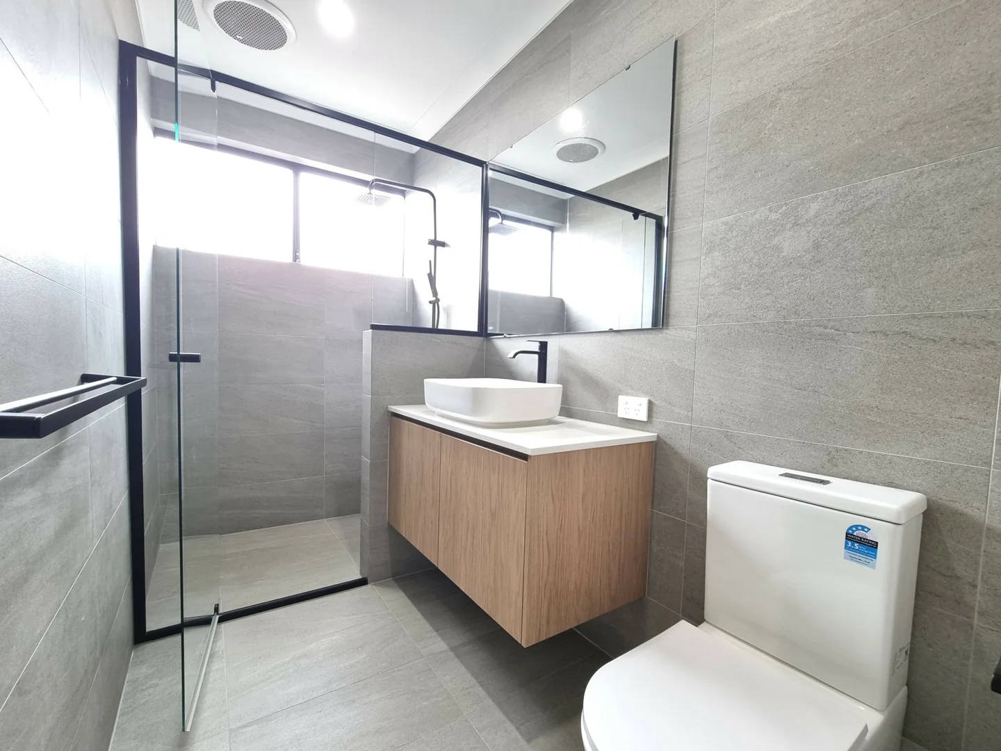 Additional image 18 of 11 Arbutus Street, Treeby WA 6164
