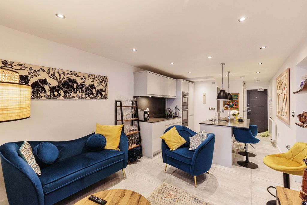 Additional image 7 of 1 bed flat for sale647-655 New South Promenade, Blackpool, Lancashire FY4