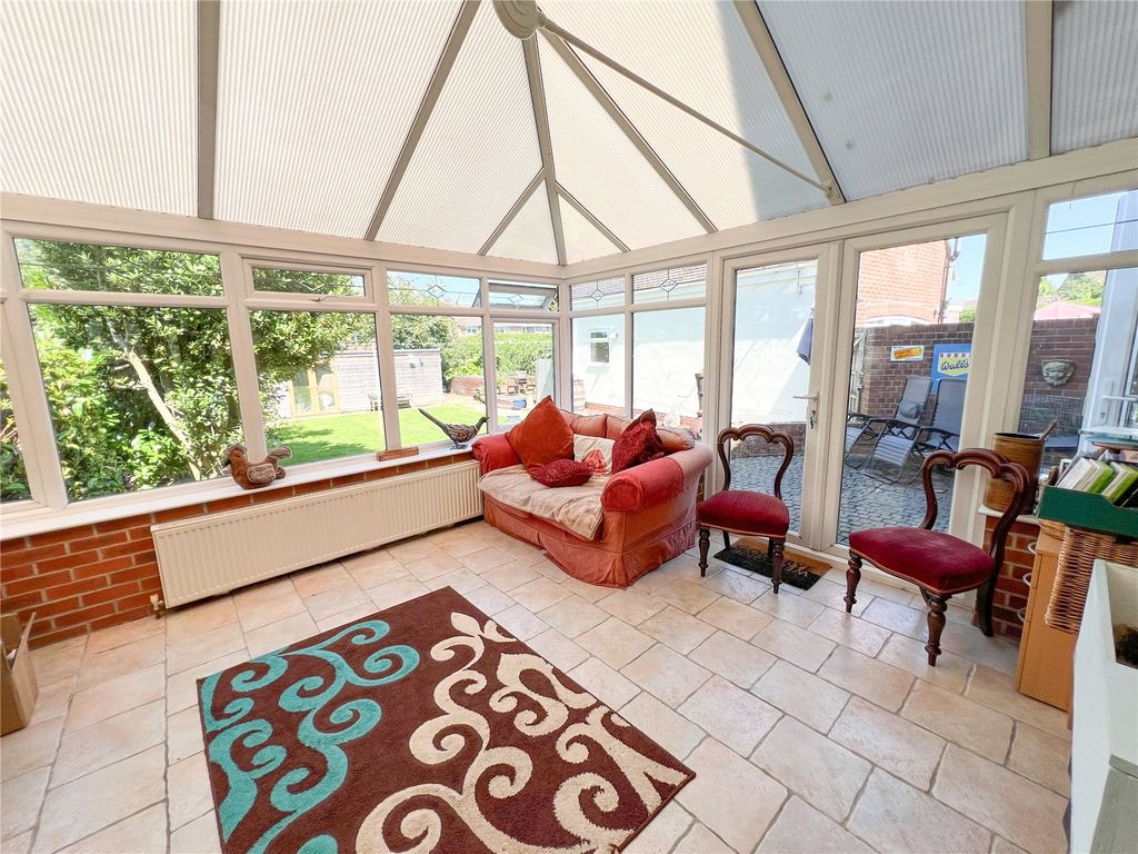 Additional image 5 of 6 bed semi-detached house for saleSalisbury Crescent, Blandford Forum, Dorset DT11