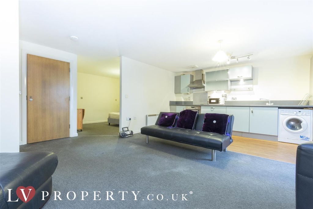 Additional image 2 of 1 bed flat for saleArthur Place, Birmingham, West Midlands B1