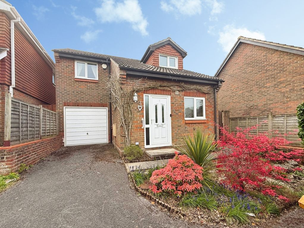 3 bed detached house for saleSundew Road, Broadstone, Dorset BH18