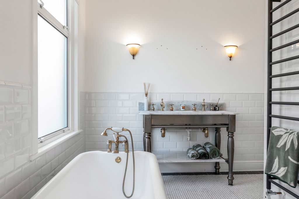 Additional image 28 of 5 bed detached house for saleCambridge Road, Bromley BR1