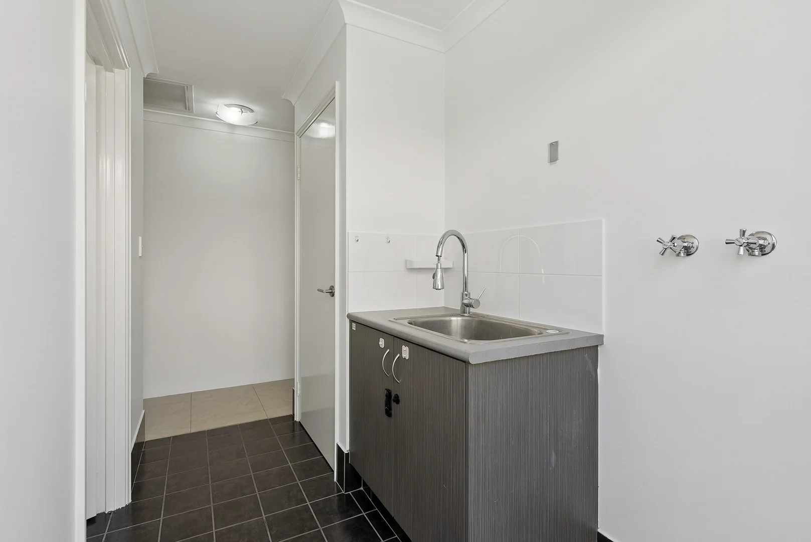 Additional image 26 of 6 Ray Road, Kewdale WA 6105