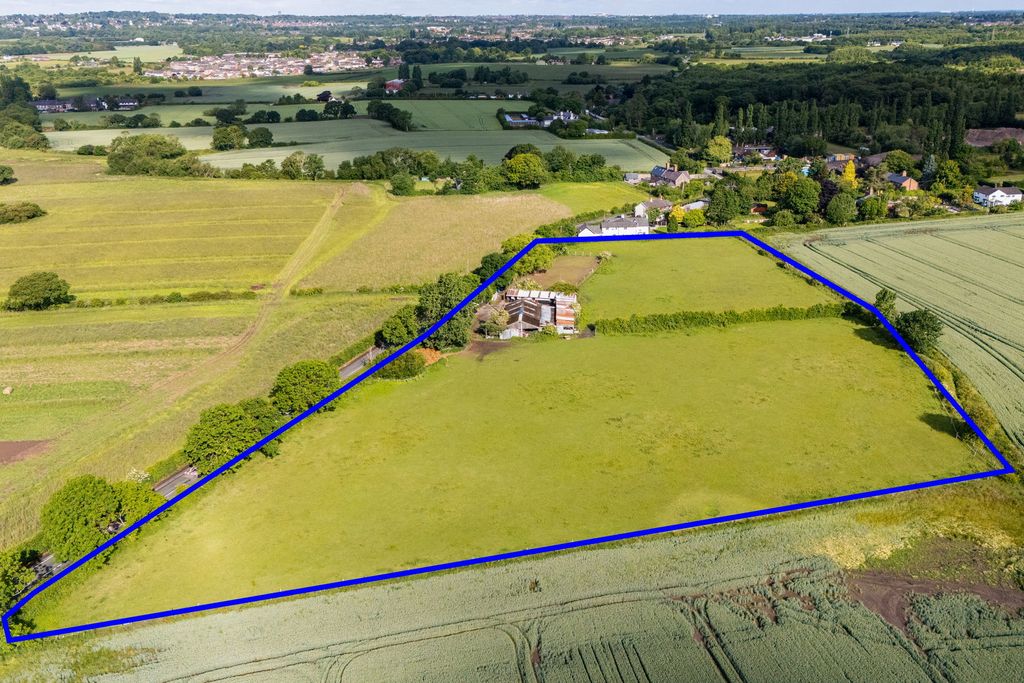 Land for saleNew Farm Livery, Netherley Road, Tarbock Green L35