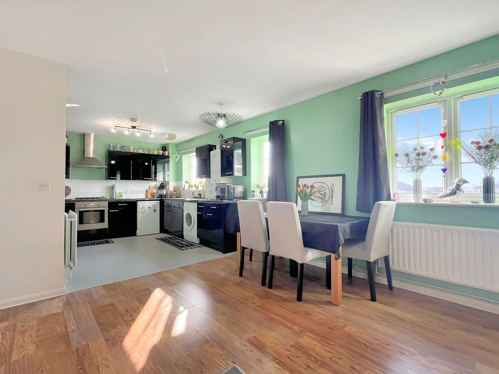Additional image 5 of 2 bed flat for salePorters Field, Braintree CM7