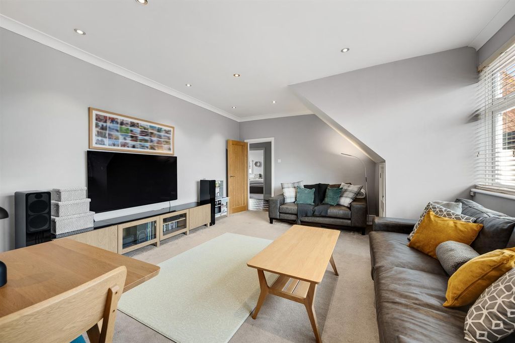 Additional image 5 of 3 bed flat for saleHomefield Road, Bromley BR1