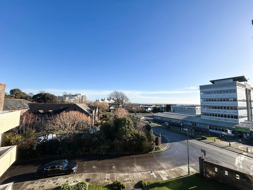 Additional image 11 of 2 bed flat for saleRegis Court, Bognor Regis PO21