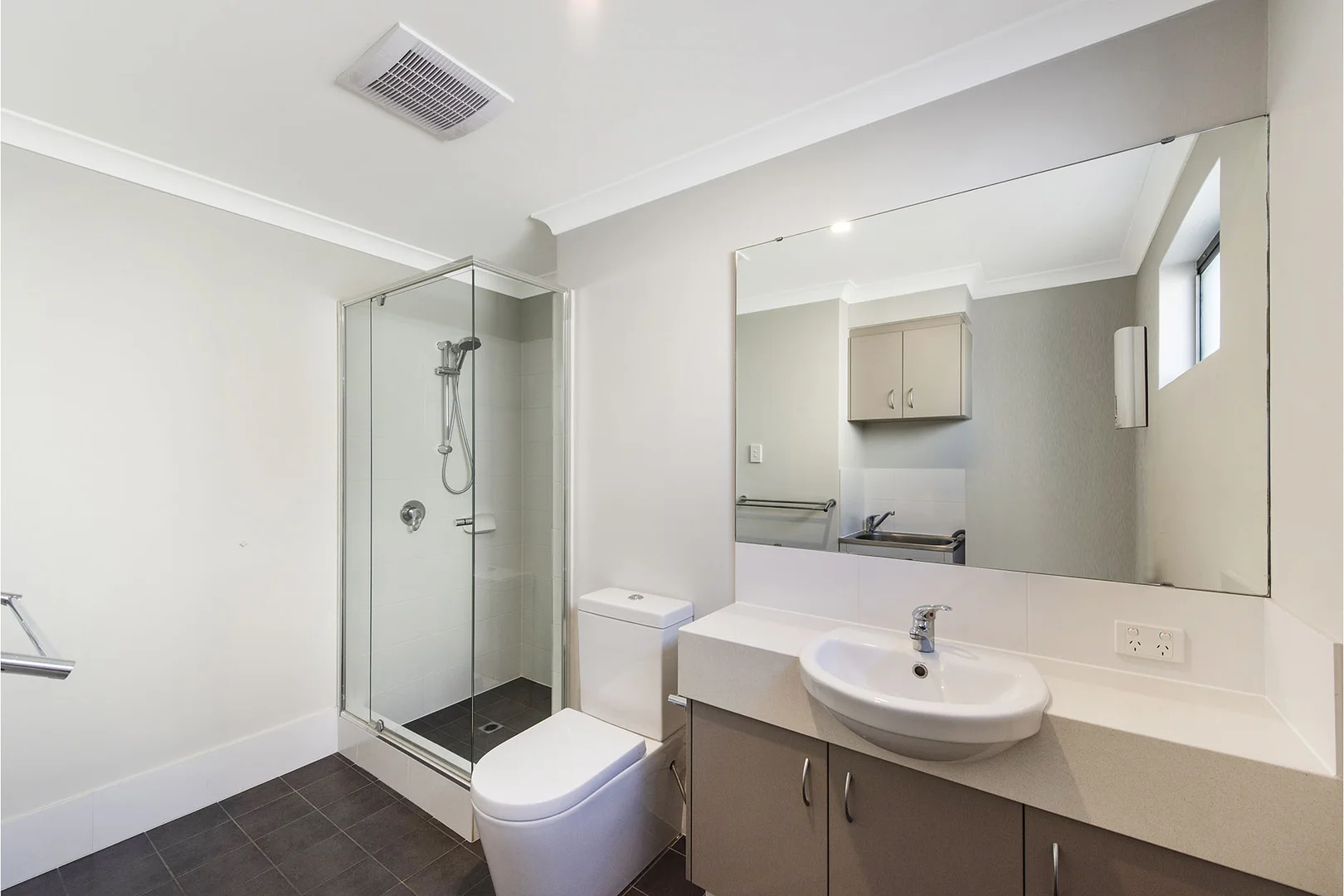 Additional image 13 of 3/292 Surrey Road, Kewdale WA 6105