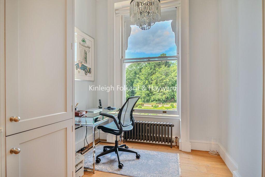 Additional image 16 of 2 bed flat for saleWilloughby Lane, Bromley, Kent BR1