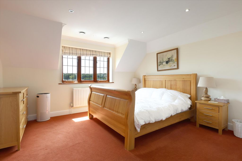 Additional image 13 of 5 bed farmhouse for saleBottle Lane, Warfield, Bracknell, Berkshire RG42
