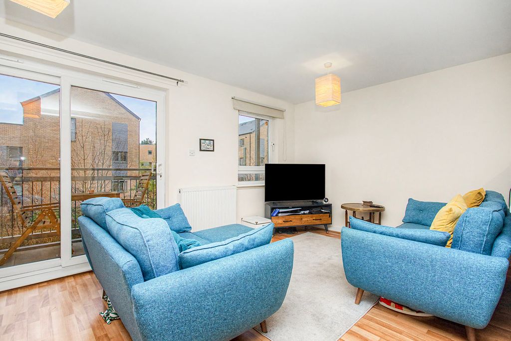 Additional image 2 of 2 bed flat for sale2/6 Albion Gardens, Leith, Edinburgh EH7