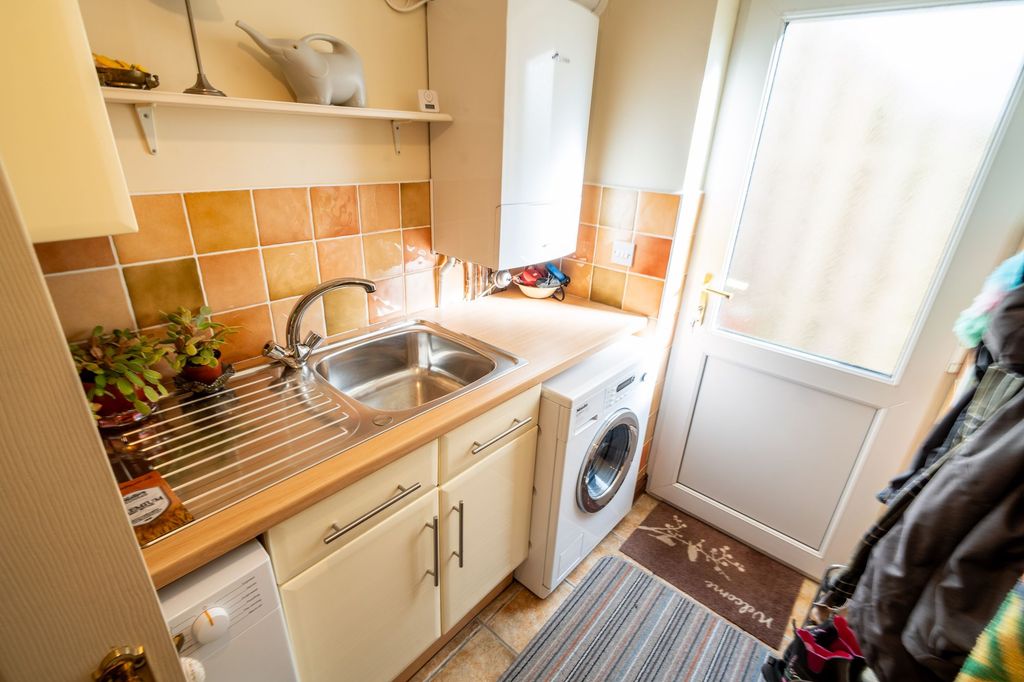 Additional image 9 of 4 bed detached bungalow for saleClos Winifred, Borth SY24