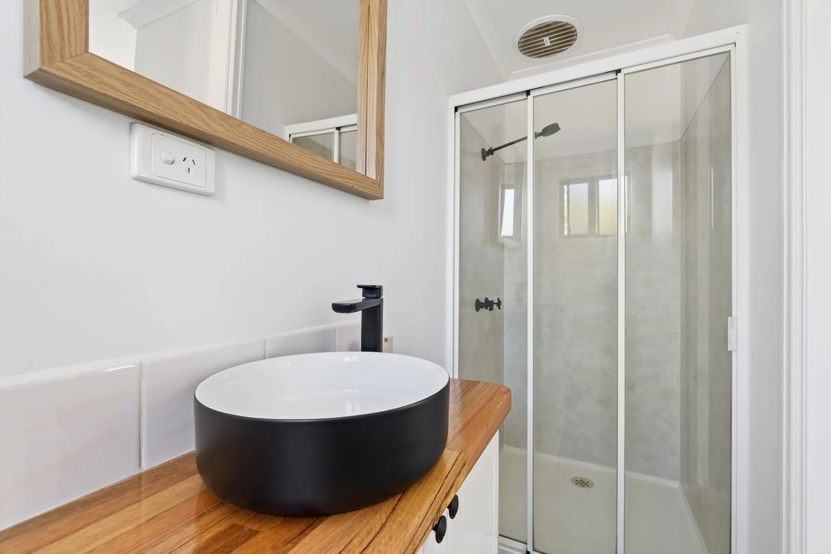 Additional image 8 of 1 Macalister Drive, Coongulla VIC 3860