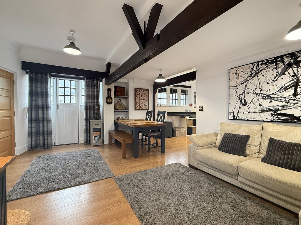 Additional image 3 of 2 bed flat for saleHigh Garrett, Braintree CM7