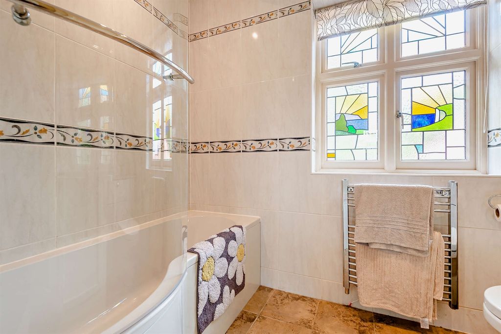 Additional image 10 of 5 bed detached house for saleBroadway Gardens, Peterborough PE1