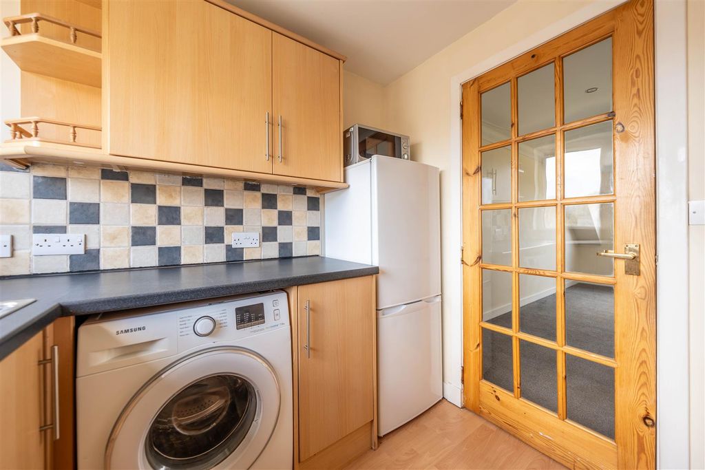 Additional image 6 of 2 bed flat for saleMain Street, Bridge Of Earn, Perth PH2