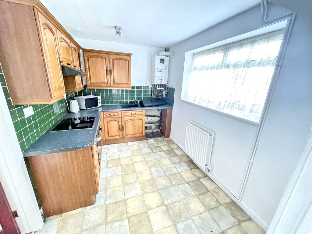 3 bed semi-detached house for saleKipling Avenue, Boldon Colliery NE35 photo 3