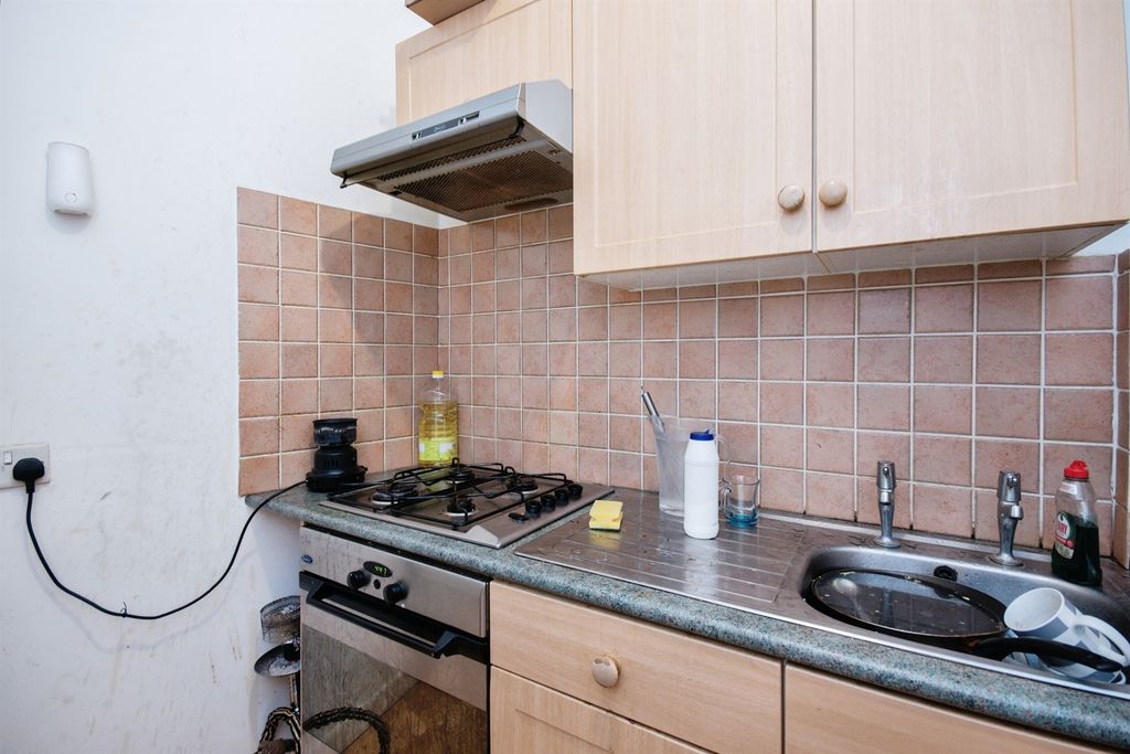 Additional image 4 of 2 bed flat for saleWest Street, Blandford Forum DT11