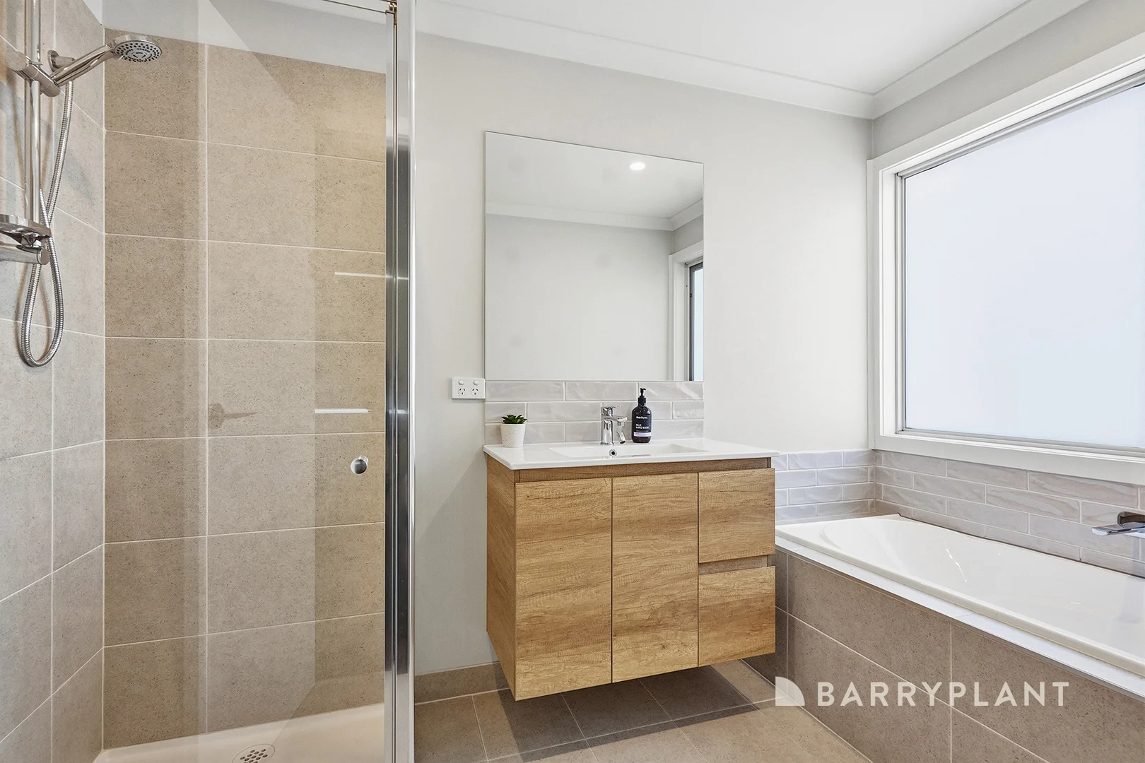 Additional image 11 of 3/15 Wattle Road, Bayswater North VIC 3153