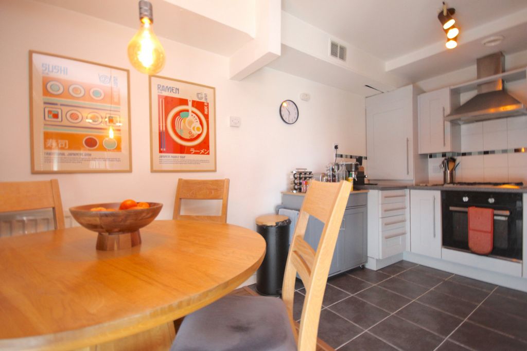 Additional image 4 of 2 bed flat for saleNorth Bridge Street, Airdrie ML6