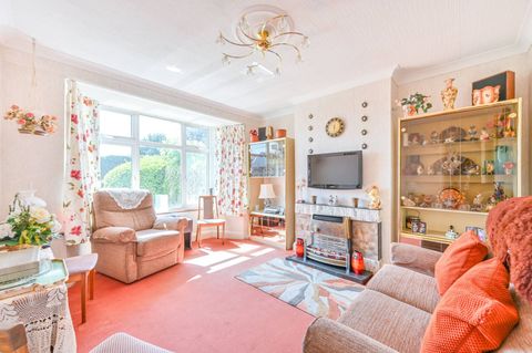 Shelley Gardens, North Wembley, Wembley HA0