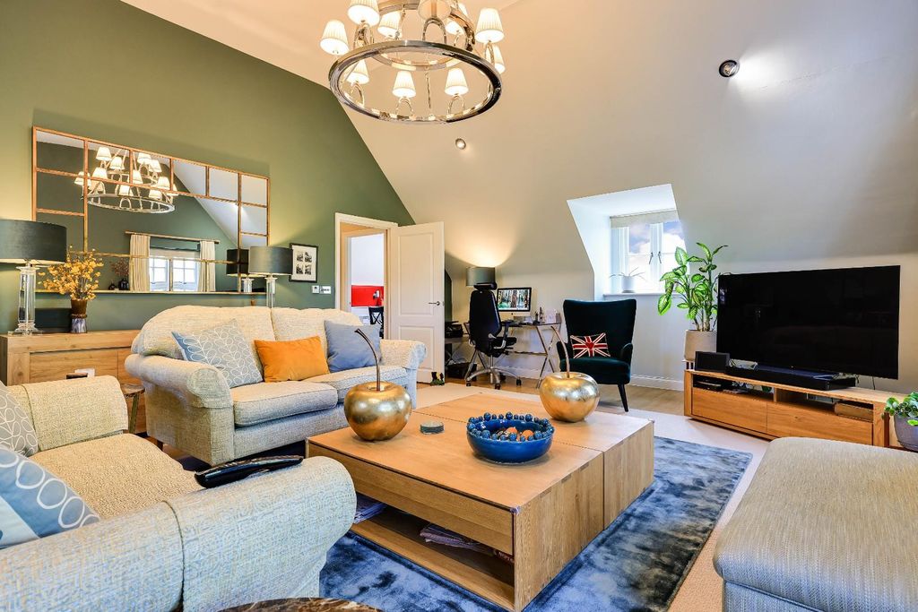 Additional image 5 of 2 bed flat for sale193 Huntingdon Road, Cambridge CB3