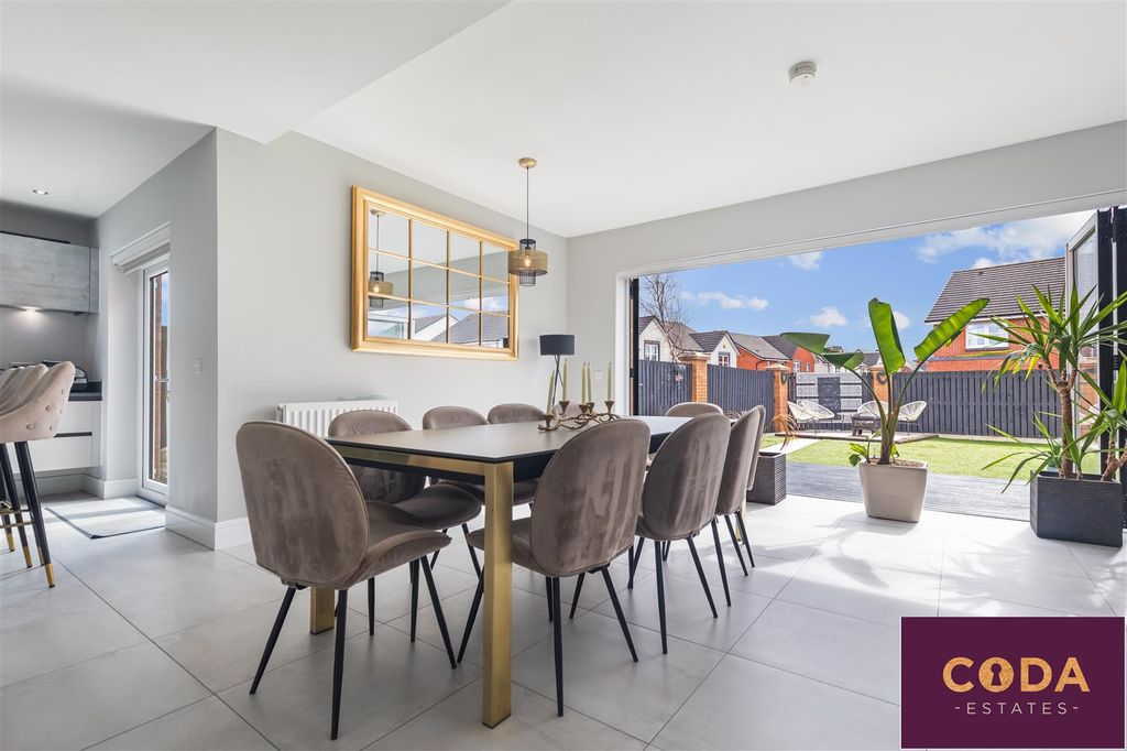 Additional image 16 of 5 bed detached house for saleNairn Drive, Bishopton PA7