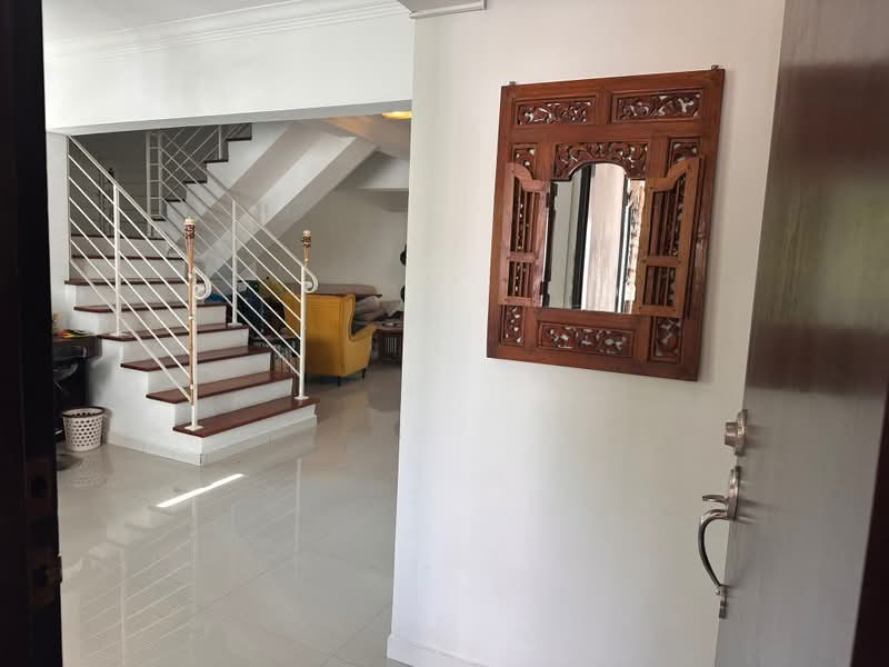 116 Clementi Street 13 photo 2