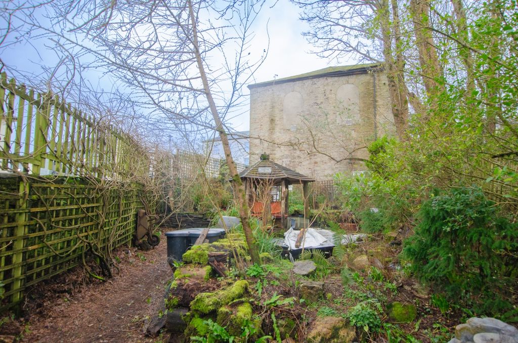 Additional image 18 of 4 bed flat for sale85 Fore Street, Bodmin PL31