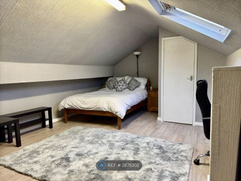 Preston Road, Manchester M19, Room to rent