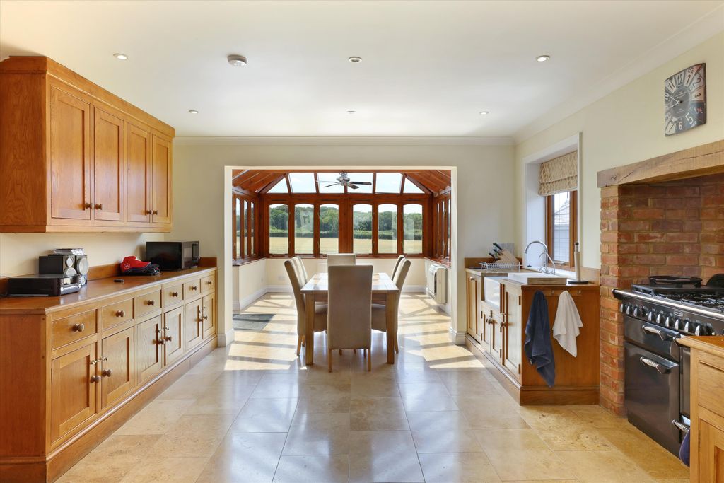 Additional image 8 of 5 bed farmhouse for saleBottle Lane, Warfield, Bracknell, Berkshire RG42