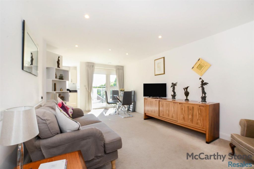 Additional image 3 of 2 bed flat for saleStudio Way, Borehamwood WD6