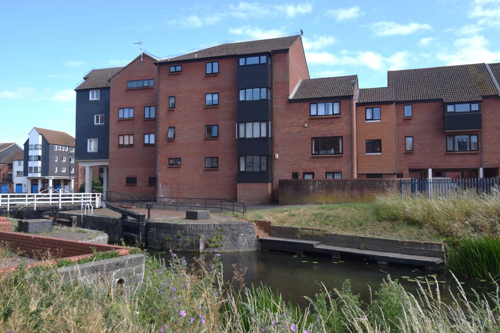 Additional image 10 of 2 bed flat for saleDrakes Close, Bridgwater TA6