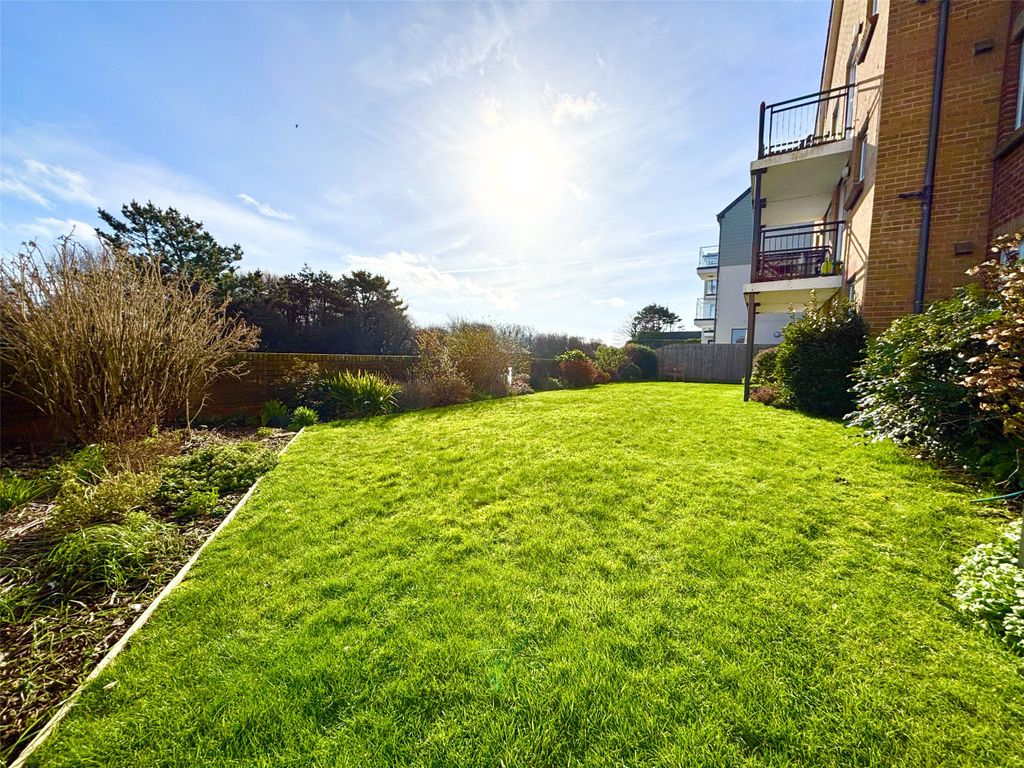 Additional image 8 of 1 bed flat for saleVicarage Road, Bude, Cornwall EX23