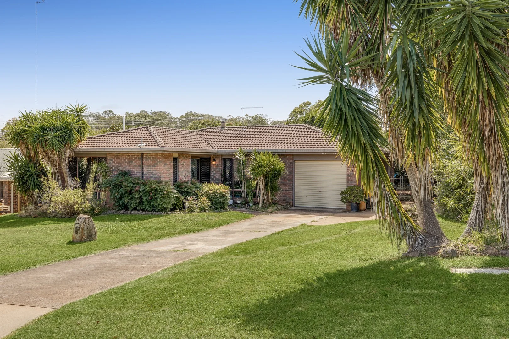 39 Lindberg Street, Wilsonton QLD 4350